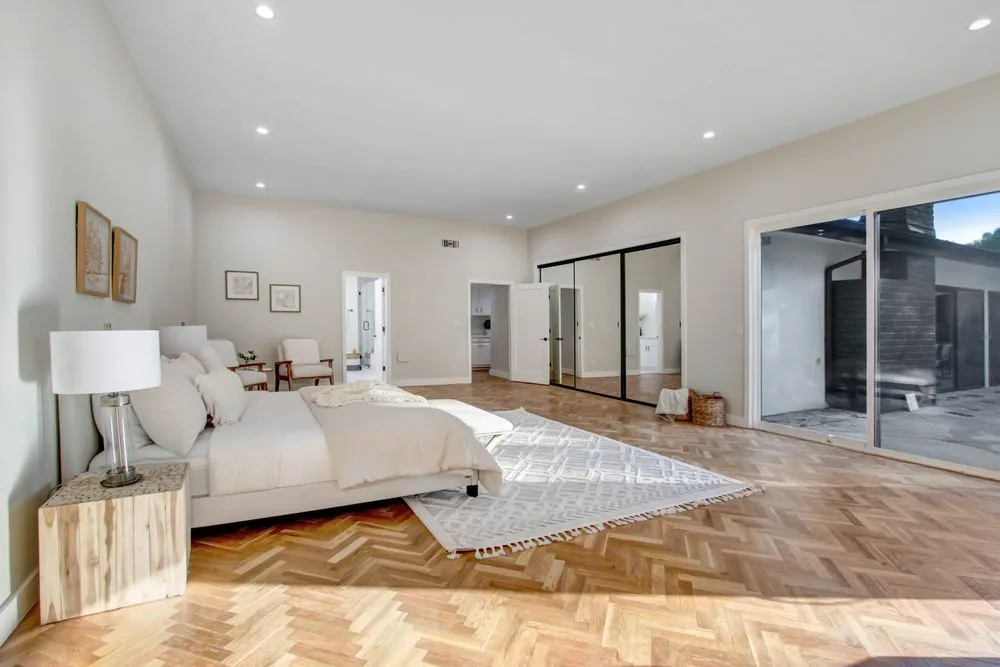 Slide of Foothill Renovators