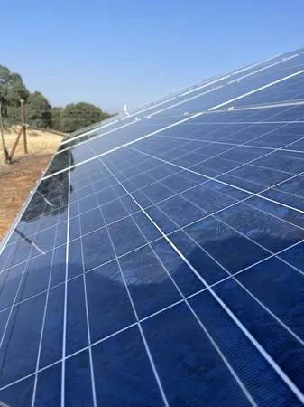 Slide of Foothills Solar Cleaning