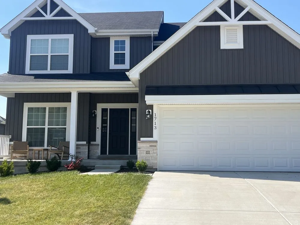 Reliable roof installation for fast service in St. Louis, MO by For Valor Roofing