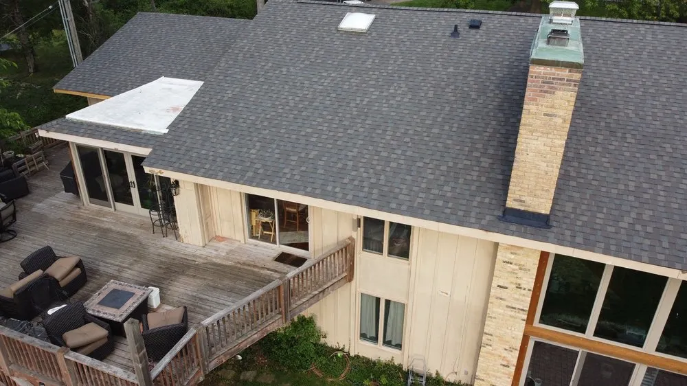Top-rated roof installation in St. Louis, MO by For Valor Roofing