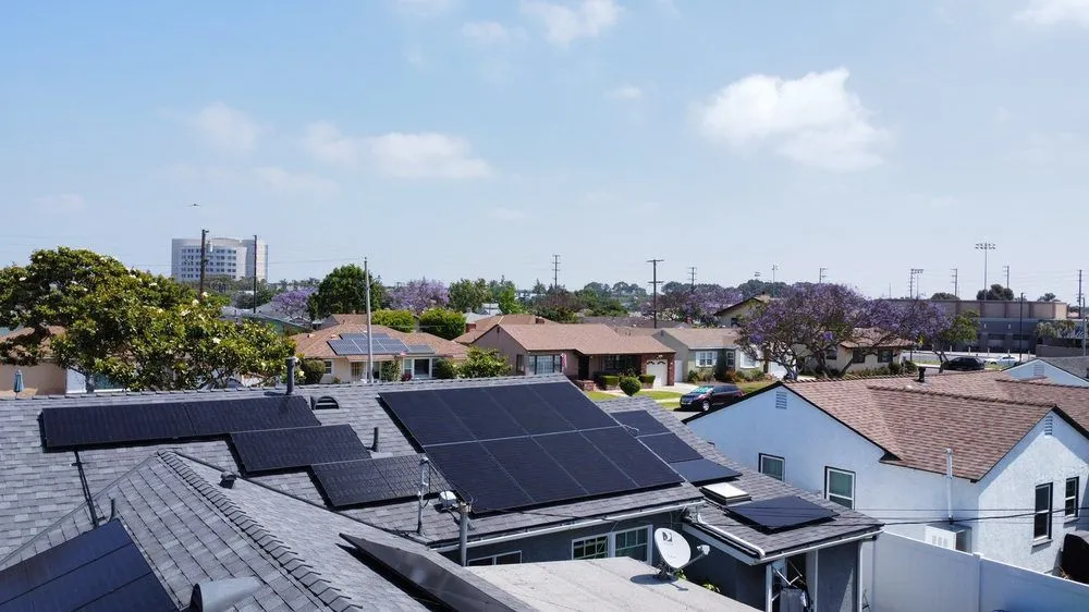 Slide of Forme Solar - Rancho Cucamonga