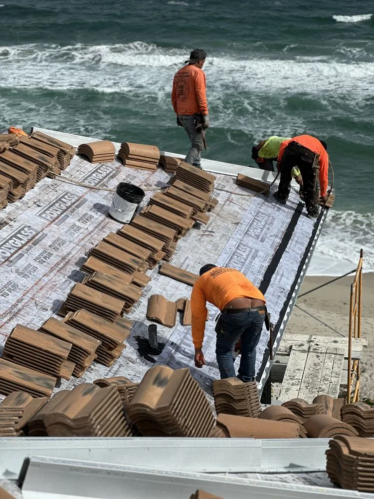 Slide of Forte Roofing