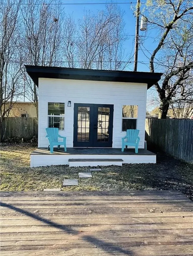 Slide of Forward Design & Build