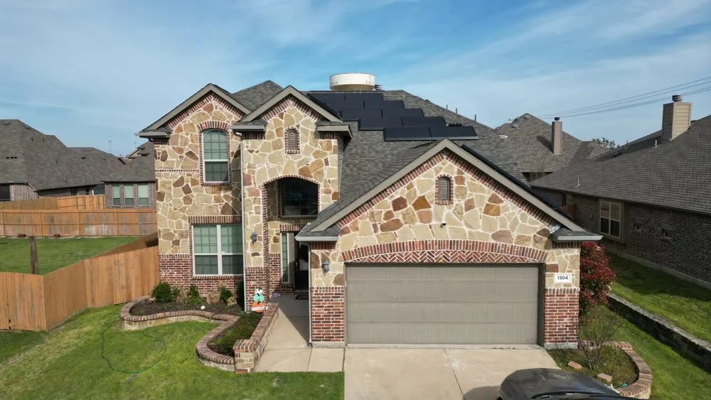 Slide of Four G Roofing