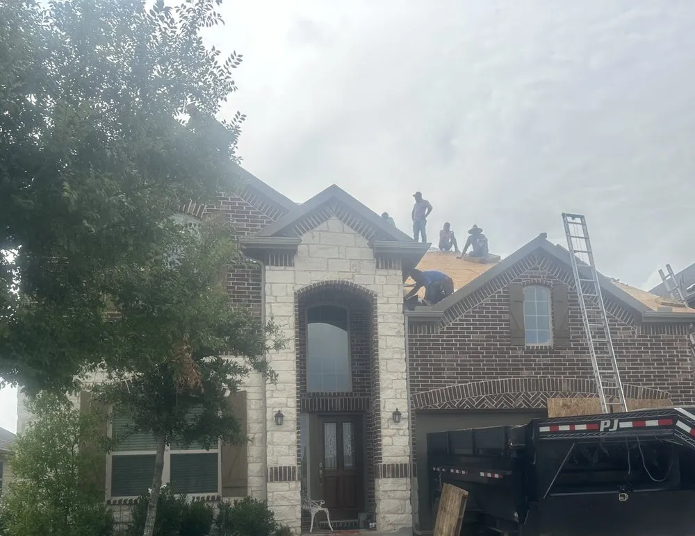 Slide of Four G Roofing