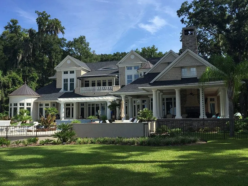 Slide of Four Pointe Windows & Doors