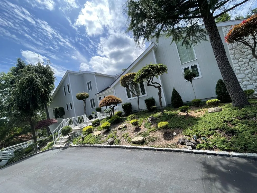 Slide of Four Seasons Construction