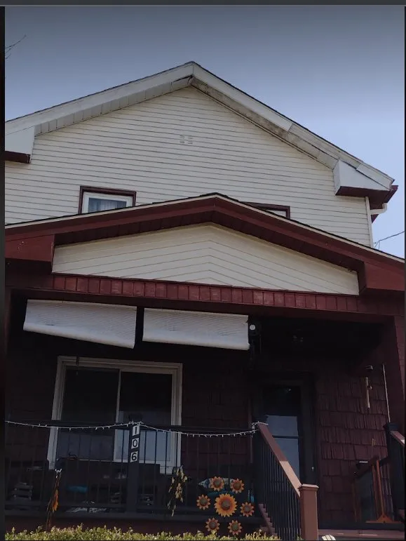 Slide of Four Seasons Construction