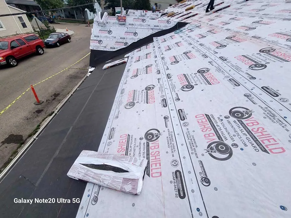 Slide of Four Seasons Construction