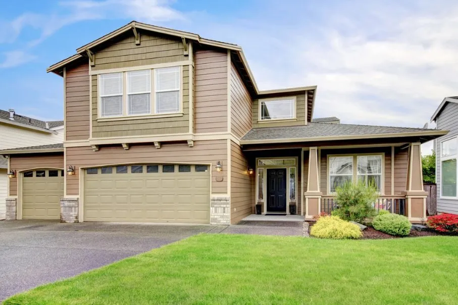 Slide of Four Seasons Construction