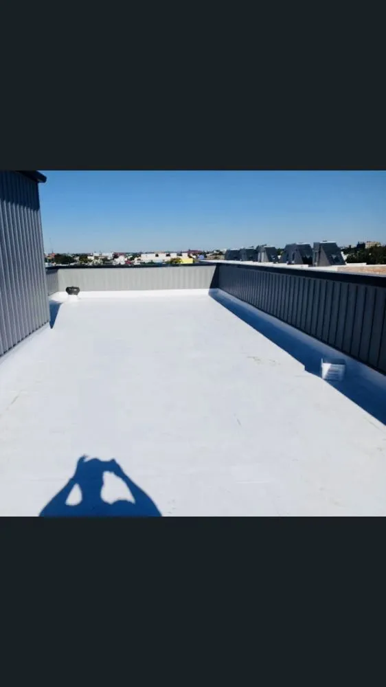 Slide of Four Seasons Roofing & Siding