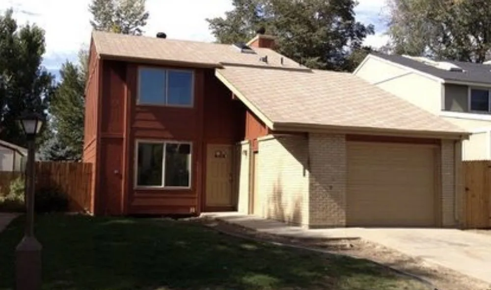 Slide of Four Seasons Roofing