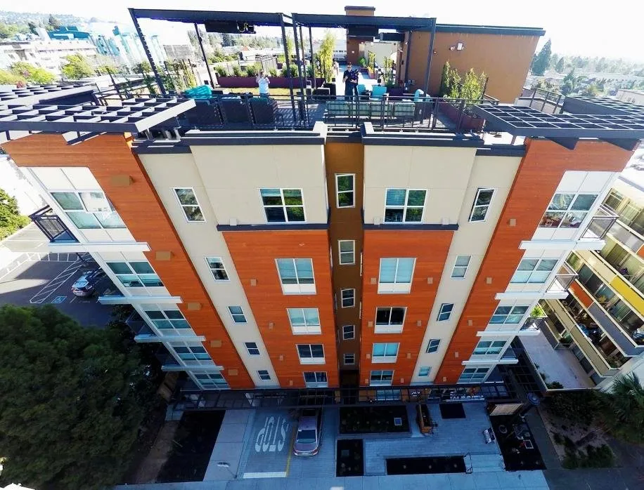 Slide of Four Seasons Roofing