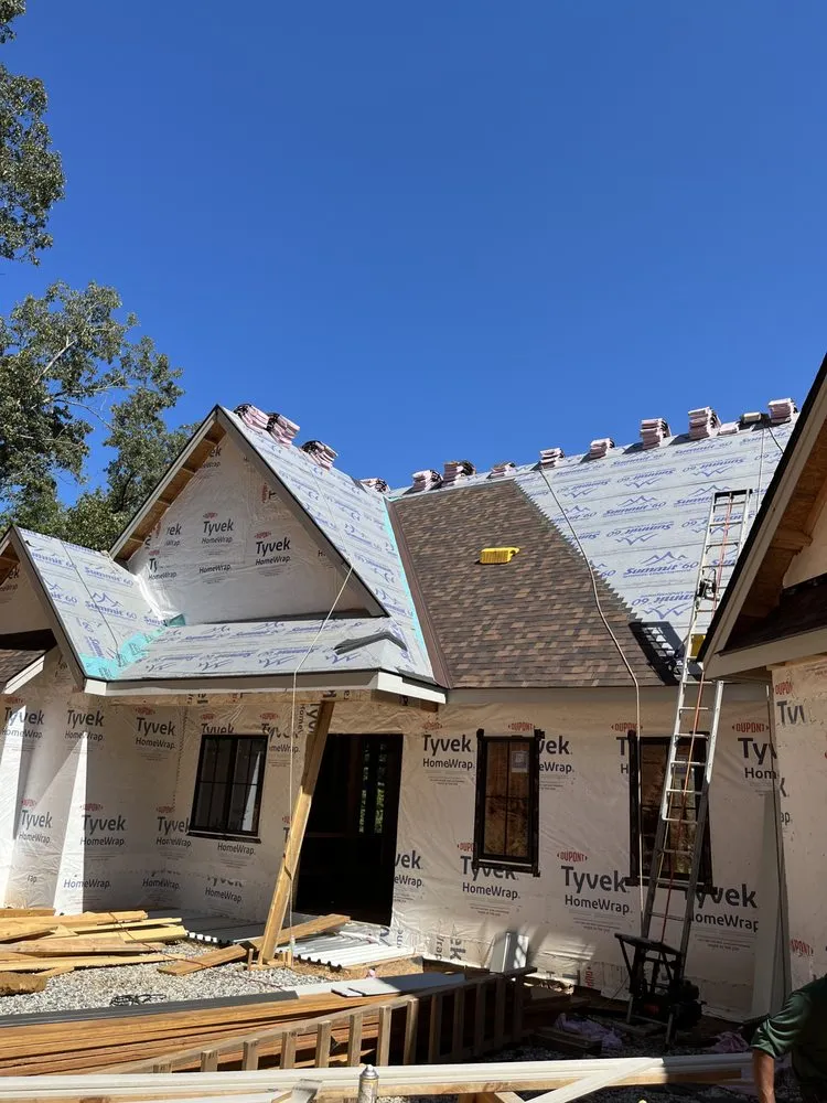 Slide of Four Seasons Roofing