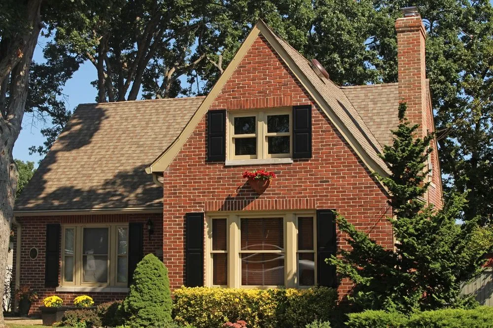 Slide of Four Seasons Roofing