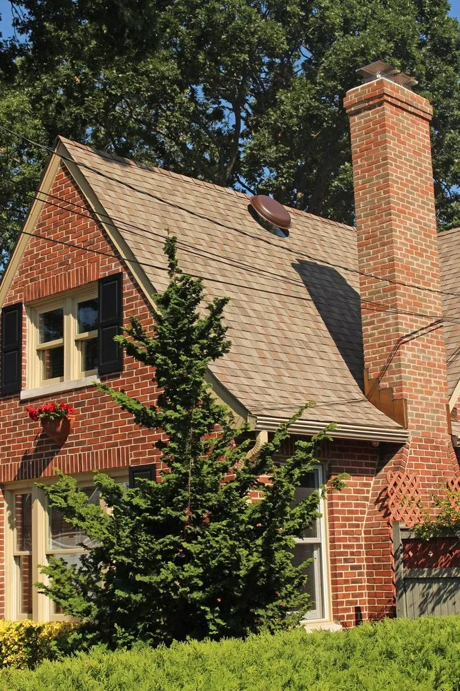 Slide of Four Seasons Roofing