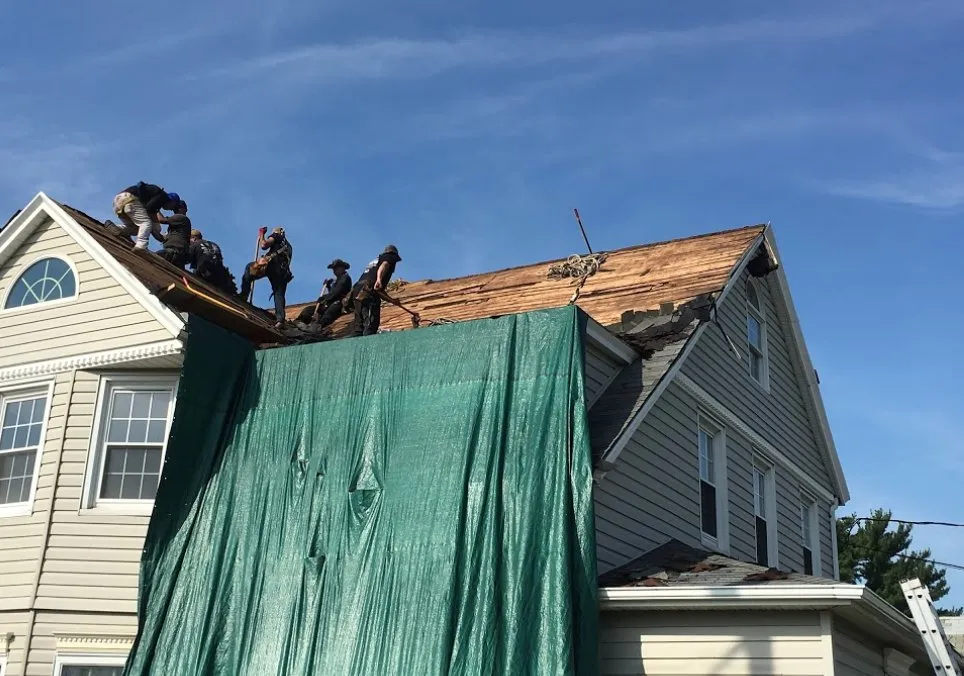 Slide of Four Seasons Roofing