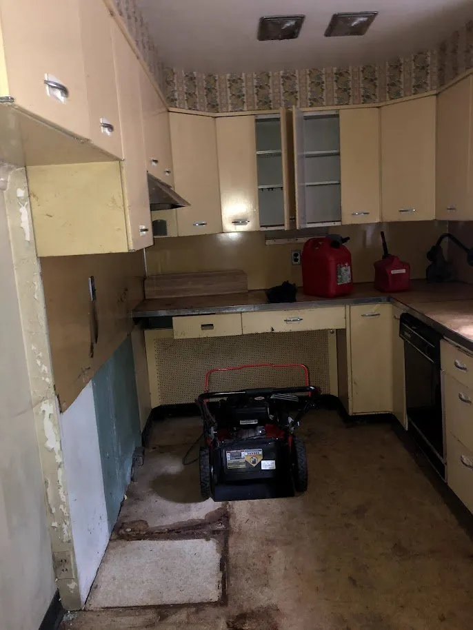 Slide of Four Squares Construction