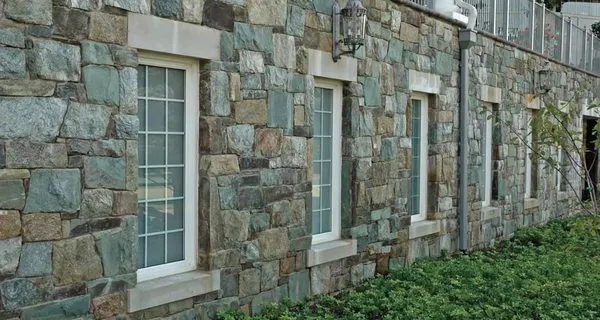 Fourseasons Masonry and Roofing Logo