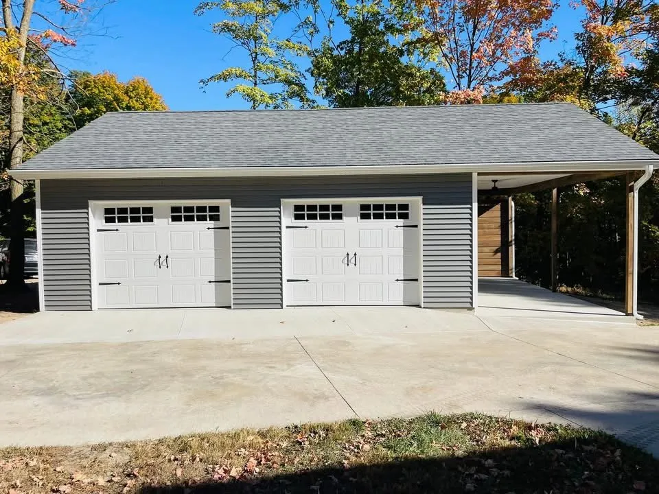 Slide of Fourth Street Roofing