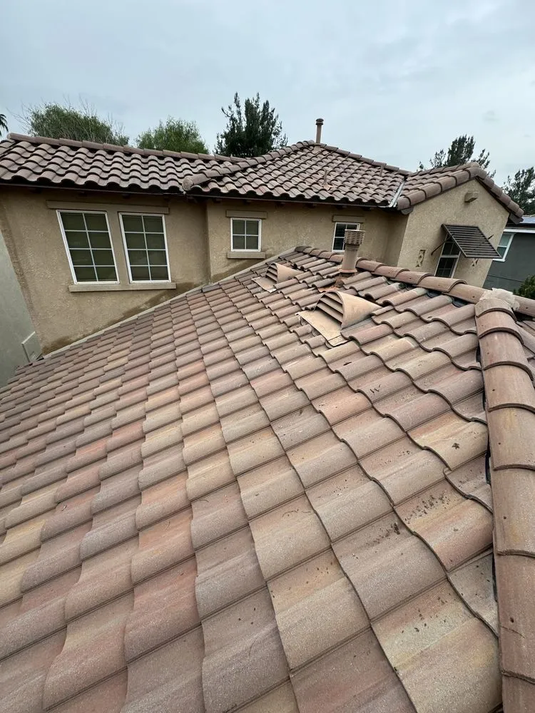 Slide of Foute Roofing