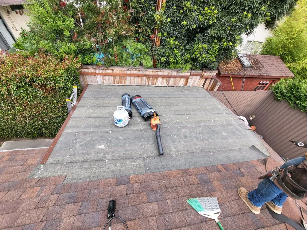 Slide of Foute Roofing