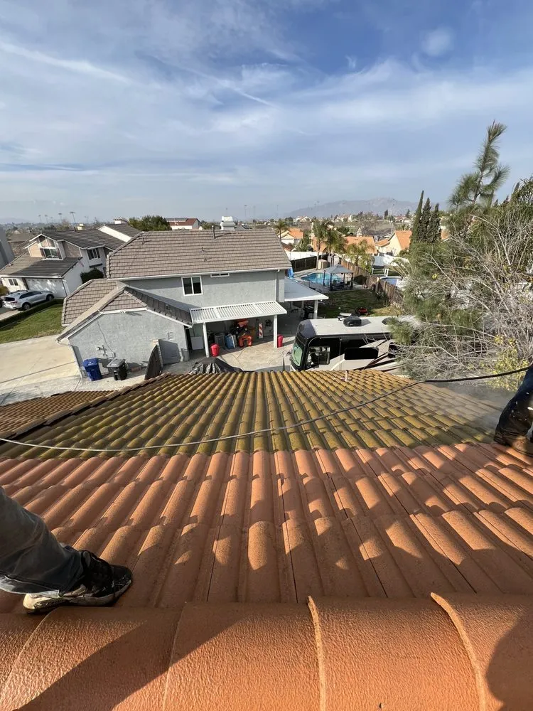 Slide of Foute Roofing