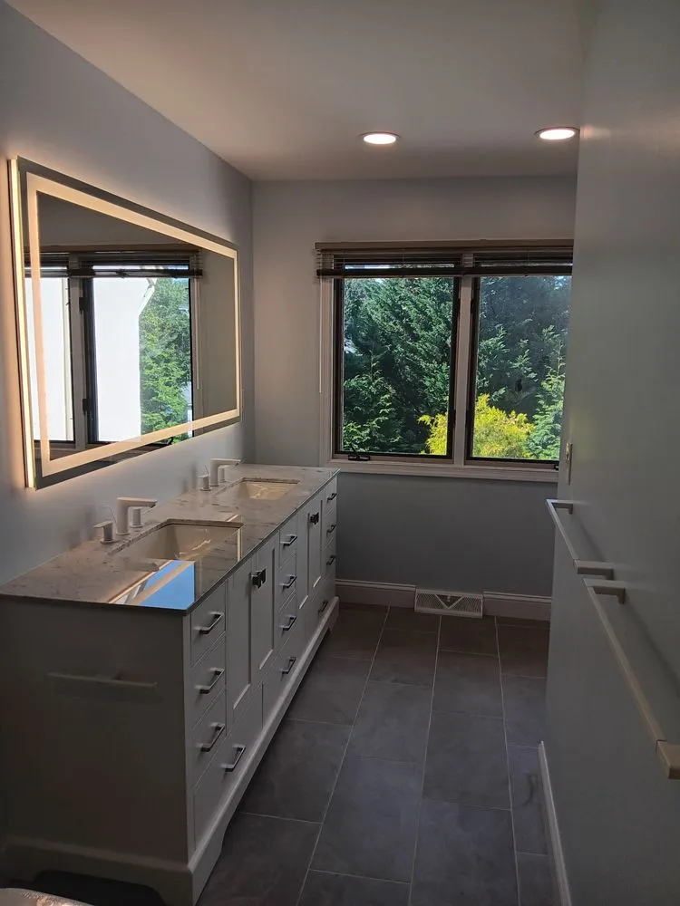 Slide of Fox & Friends Contracting