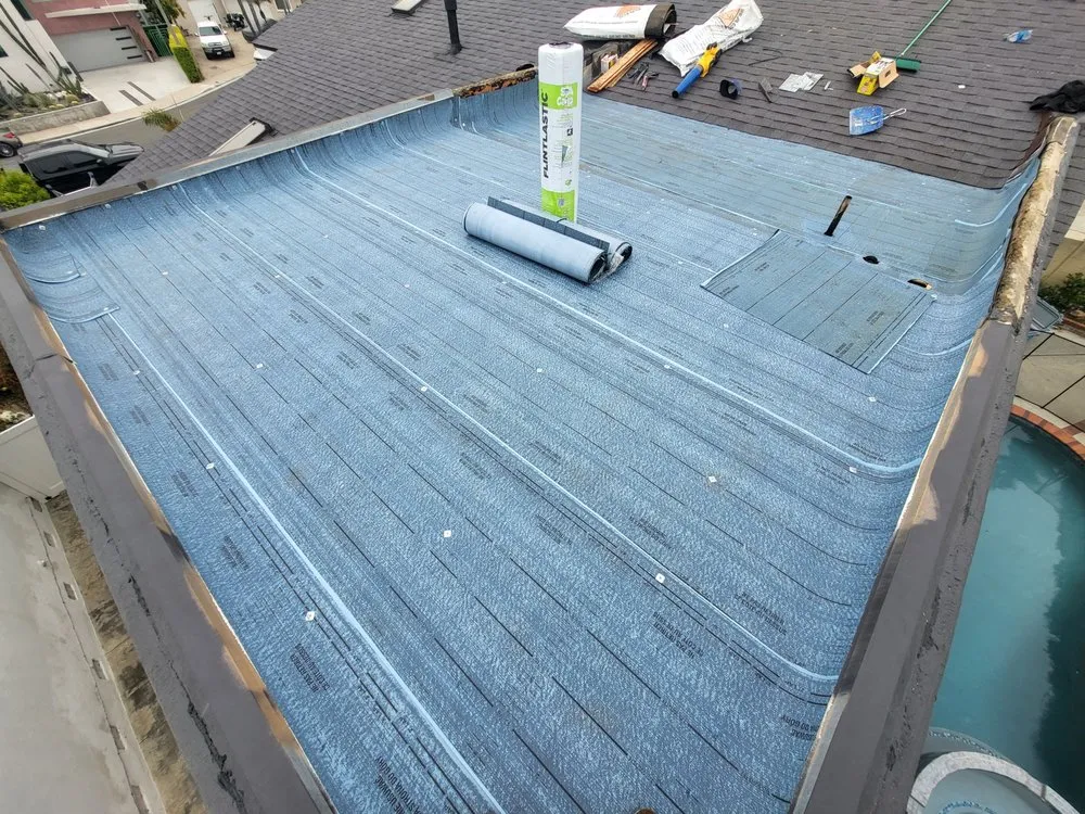 Slide of Fox Roofing