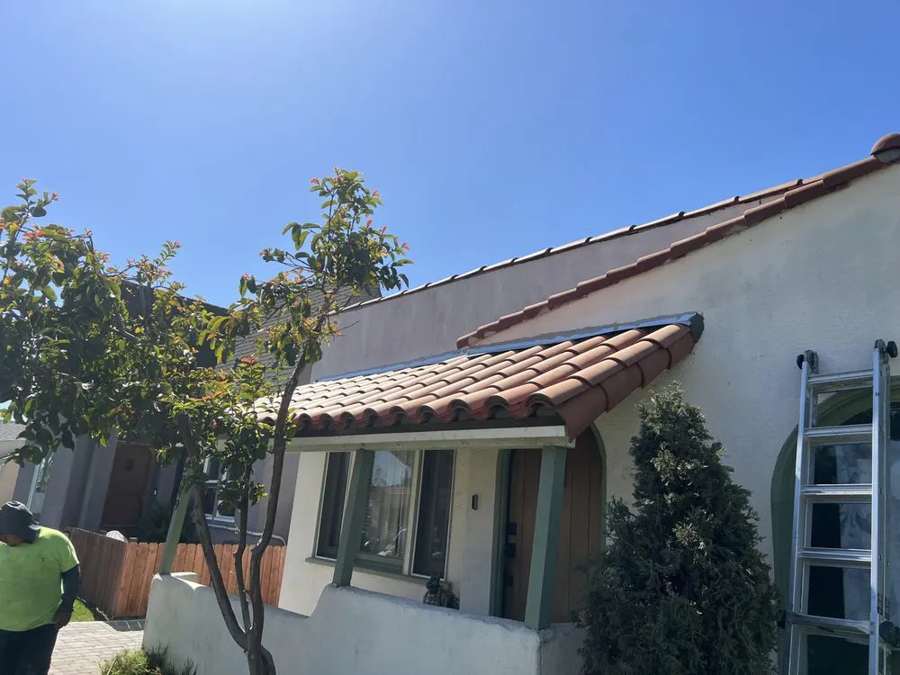 Slide of Fraijo Roofing