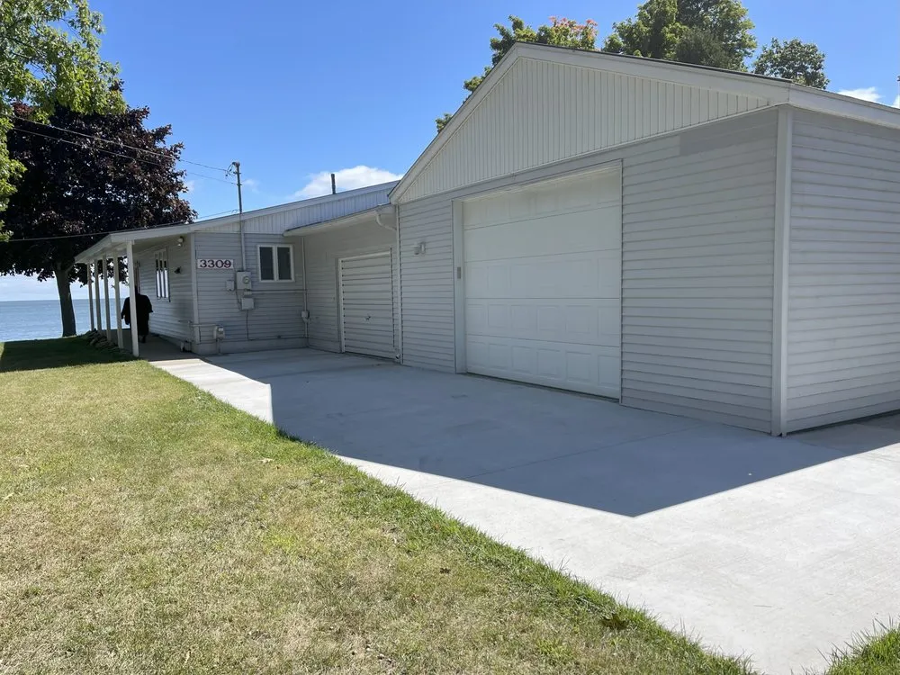 Emergency storm damage roof repair experts serving Au Gres, MI - Frame To Finish Carpentry