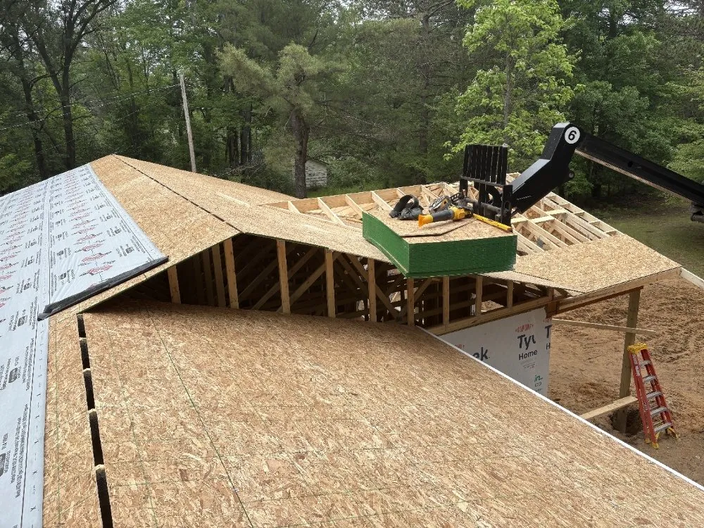 Local roof installation for fast service across Au Gres, MI - Frame To Finish Carpentry