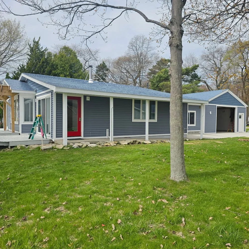 Trusted residential roofing service experts serving Au Gres, MI - Frame To Finish Carpentry