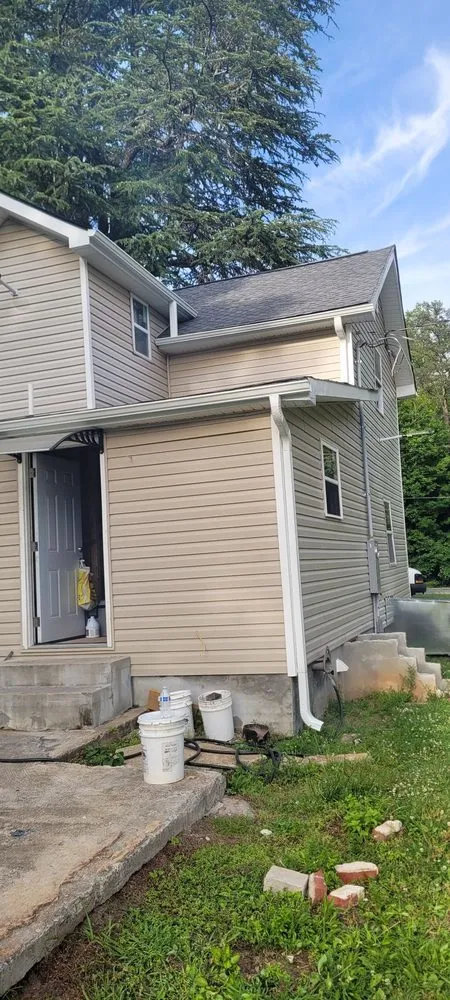 Slide of Francisco's roofing &gutter