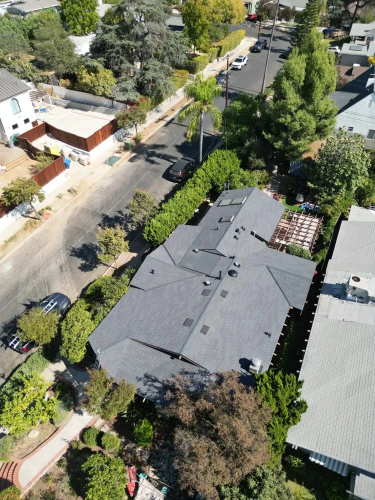 Slide of Francisco's Roofing