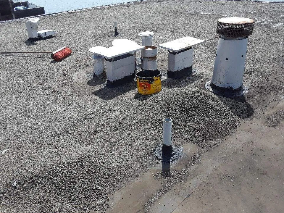 Slide of Francos Roofing