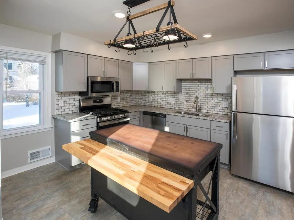 Slide of Frank Construction