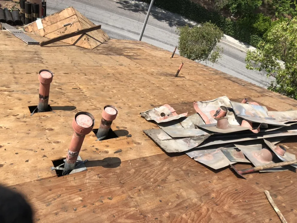 Slide of Frank Delgado Roofing