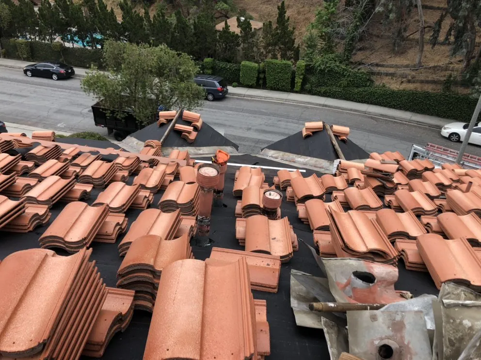 Slide of Frank Delgado Roofing