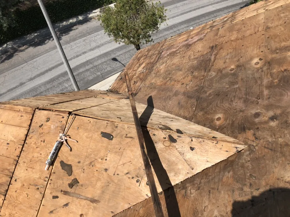 Slide of Frank Delgado Roofing