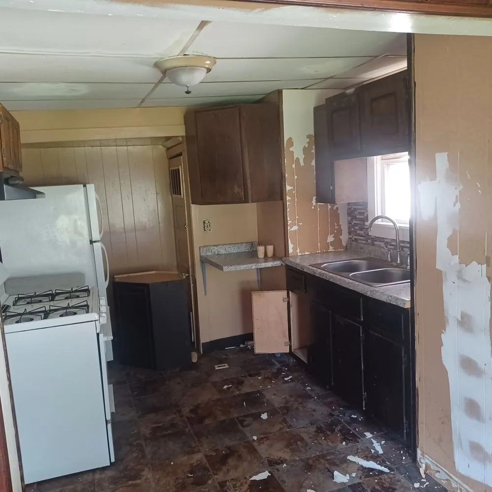 Slide of Frank's Handyman Services