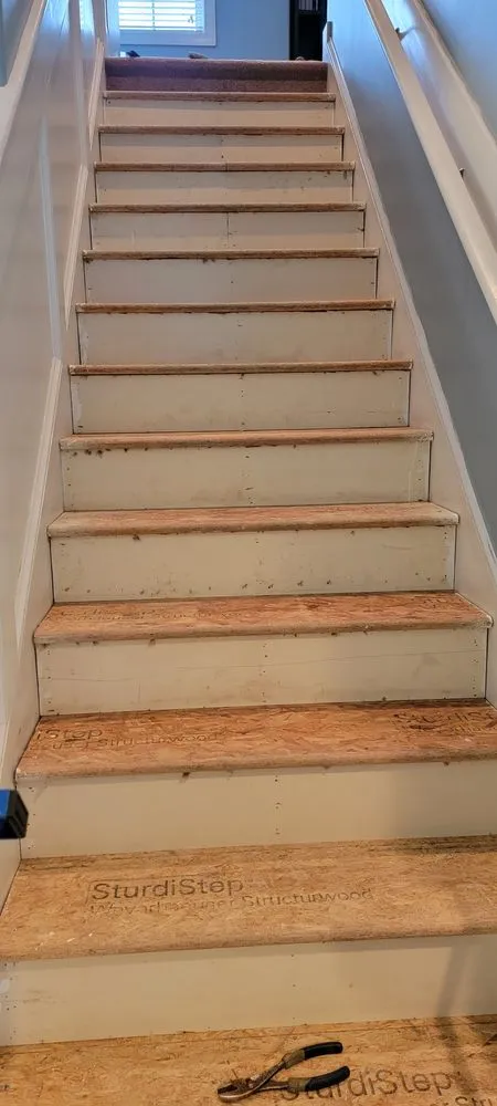 Slide of Fran's Home Maintenance Services