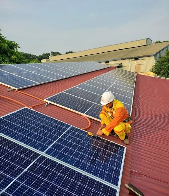 Slide of Freddy's Roofing