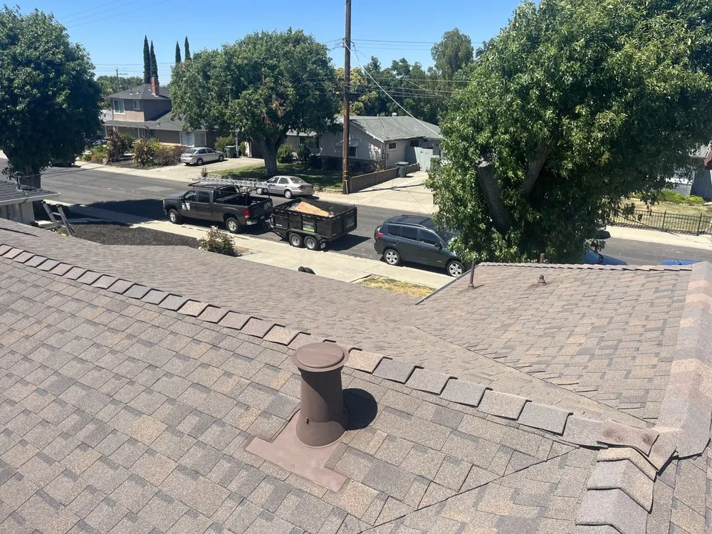 Slide of Fredy's Roofing