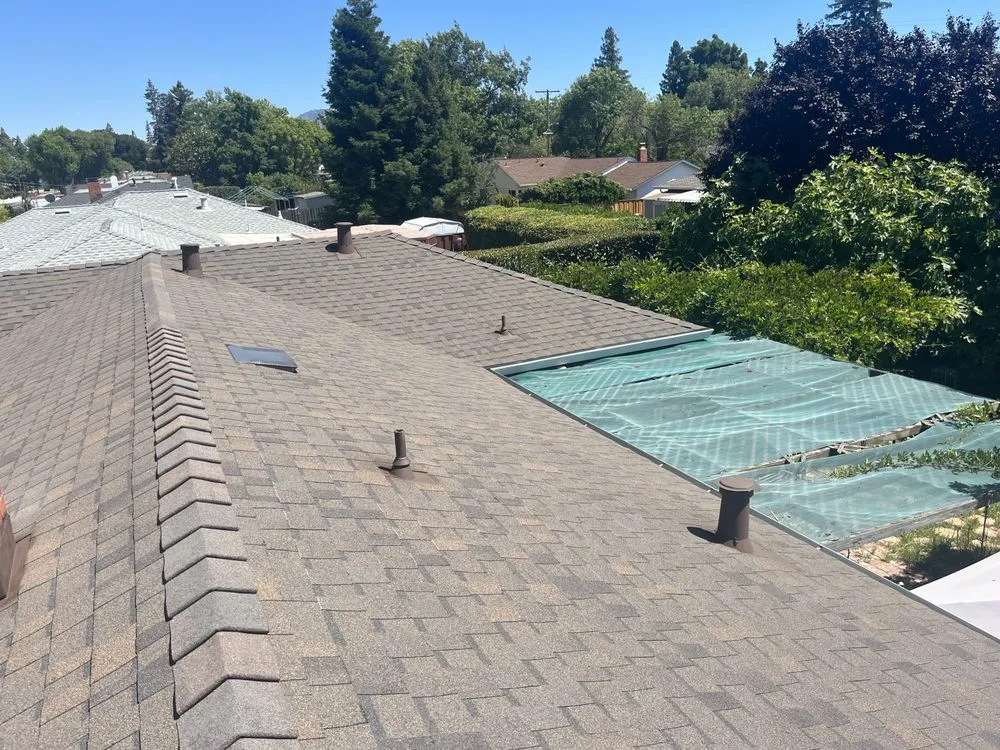 Slide of Fredy's Roofing