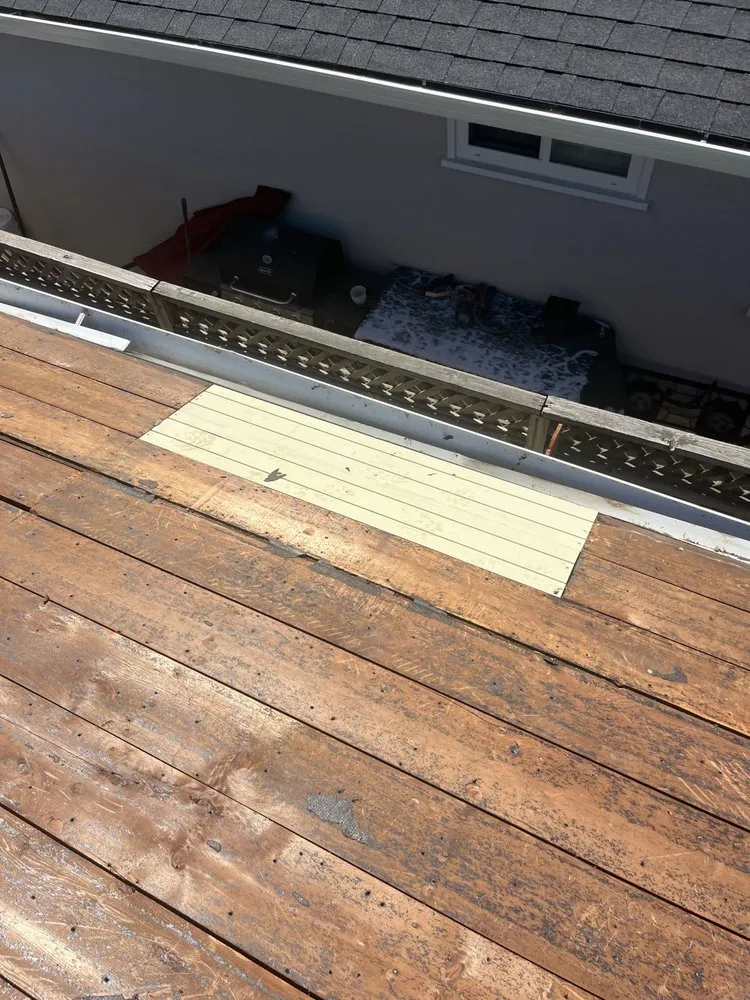 Slide of Fredy's Roofing