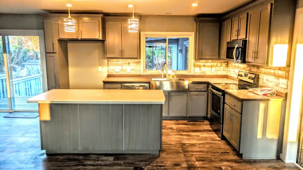 Slide of Freedom Home Crafters