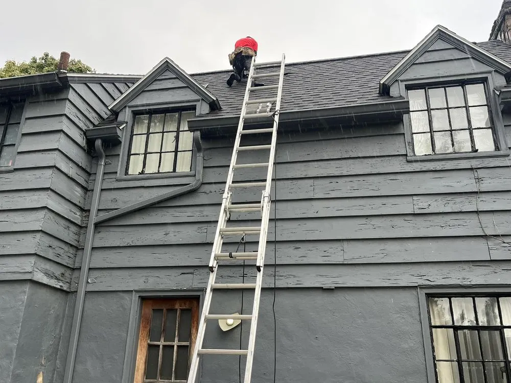 Slide of Freedom Roofing and Windows