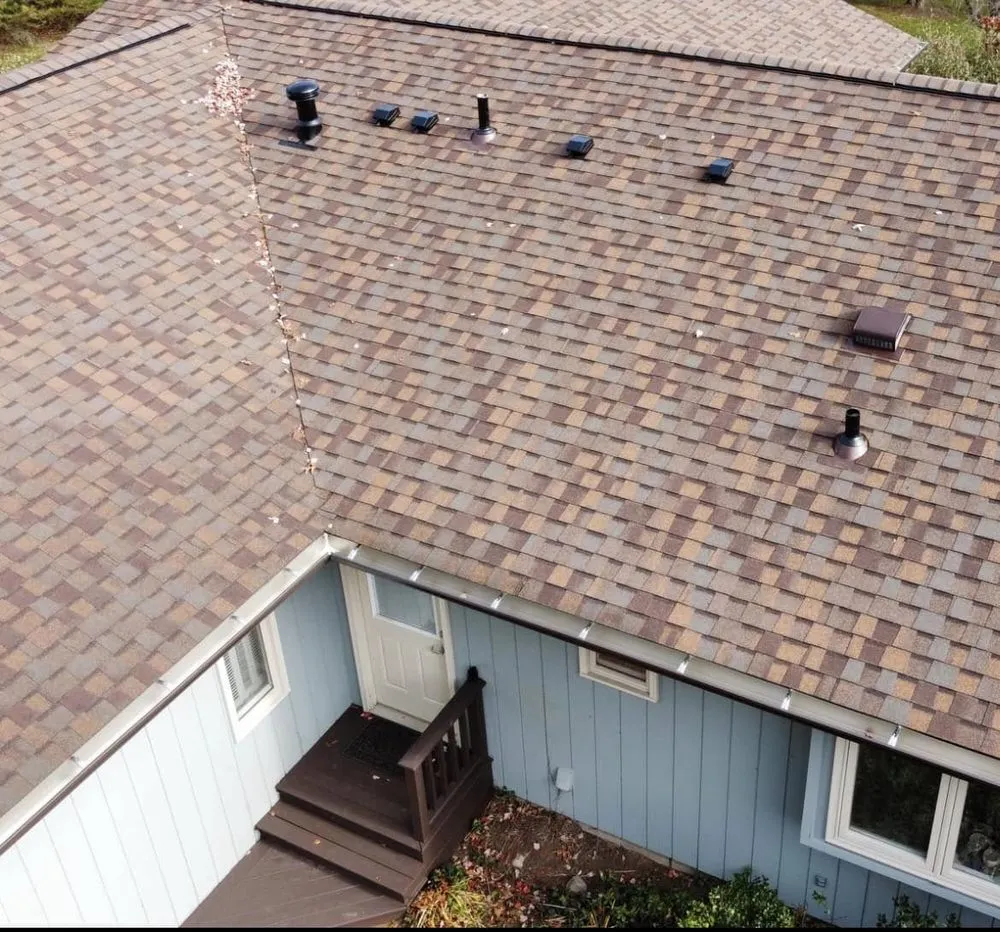 Slide of Freedom Roofing and Windows