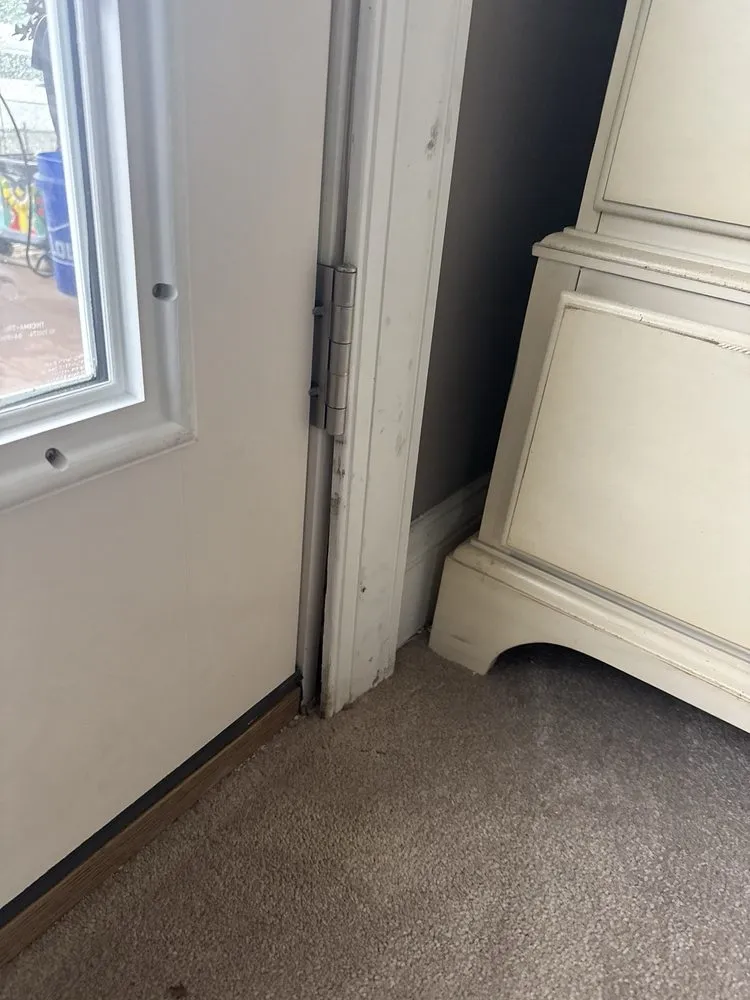 Slide of Freedom Roofing Windows and Siding